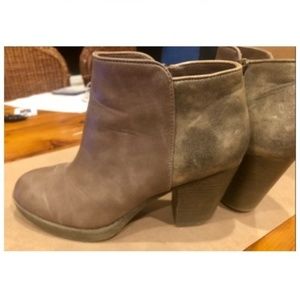 BC Footwear Women's Cream Brown Heeled Booties